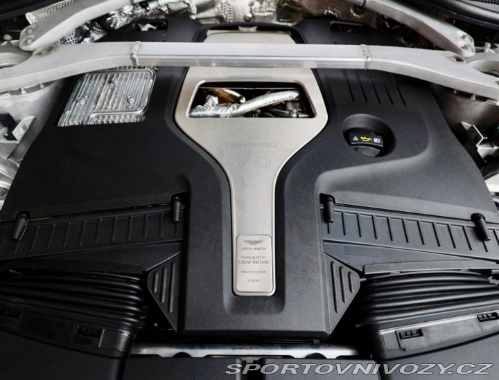 Aston Martin DBX 4.0 V8 707PS | China Gre 2023