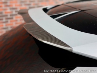 Aston Martin DBX 4.0 V8 707PS | China Gre 2023