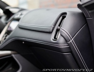 Aston Martin DBX 4.0 V8 707PS | China Gre 2023