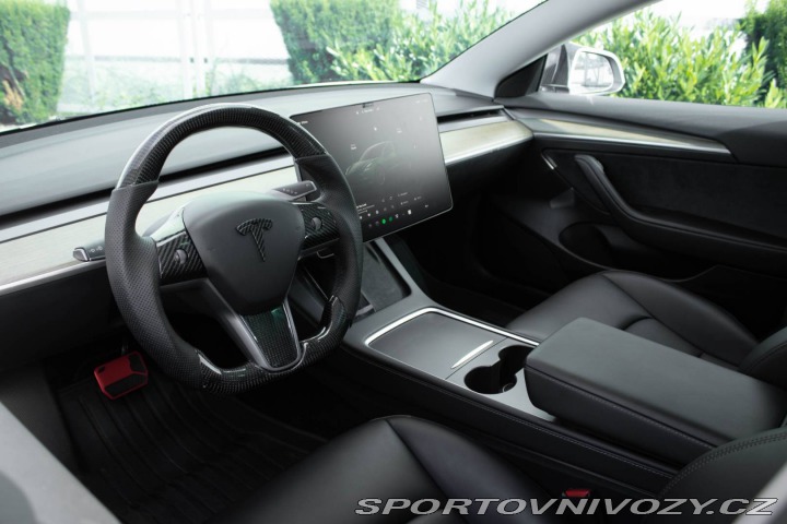 Tesla Model 3 /AJ NA SPLÁTKY / 2022