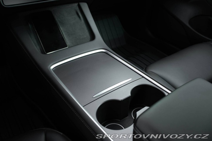 Tesla Model 3 /AJ NA SPLÁTKY / 2022