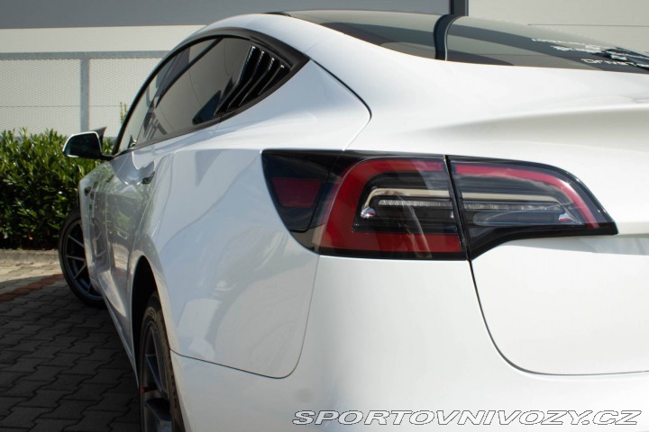 Tesla Model 3 /AJ NA SPLÁTKY / 2022