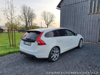 Volvo V60 2017