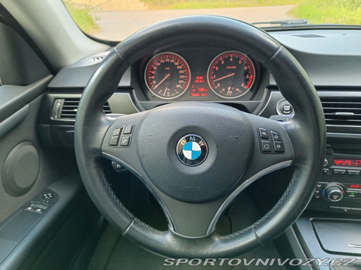 BMW 3 335 xi Coupe Facelift 2011