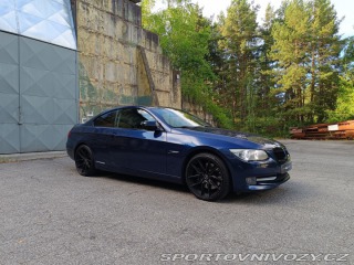 BMW 3 335 xi Coupe Facelift 2011