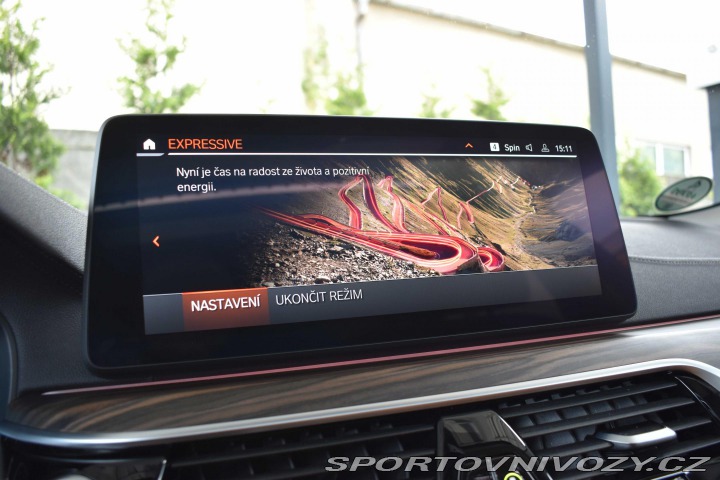 BMW 5 530d xD REZERVACE 2023