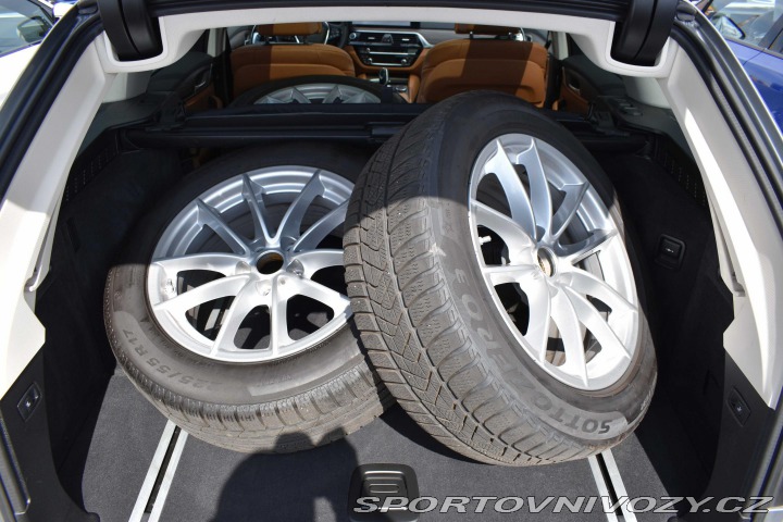 BMW 5 530d xD LUXURY*ZÁRUKA*ČR 2023