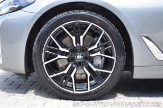 BMW 5 530d xDrive LUXURY*DPH*ČR 2023