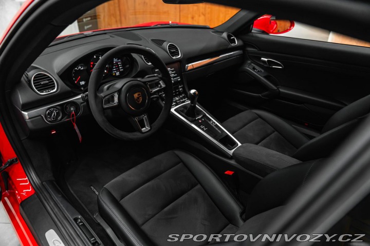Porsche Cayman 718, Alcantara, CarPlay, 2022