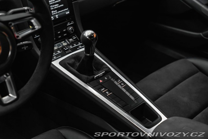 Porsche Cayman 718, Alcantara, CarPlay, 2022