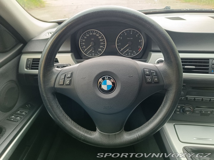 BMW 3 330i E90 2005