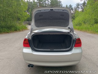 BMW 3 330i E90 2005