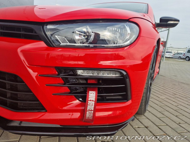 Volkswagen Scirocco GTS 300HP 2017