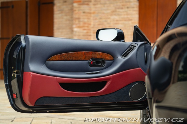 Aston Martin DB7 Volante 1998