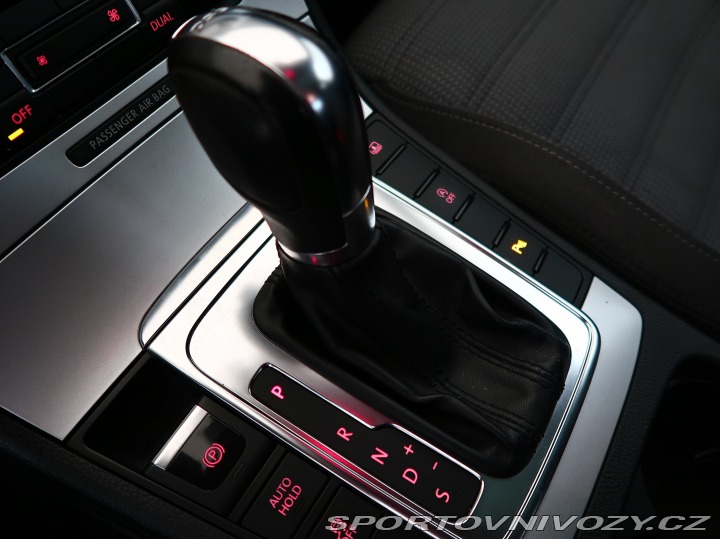 Volkswagen Passat CC CC 2.0 TDI 2011
