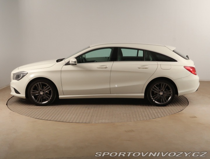 Mercedes-Benz CLA 200 2015