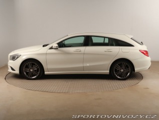 Mercedes-Benz CLA 200 2015
