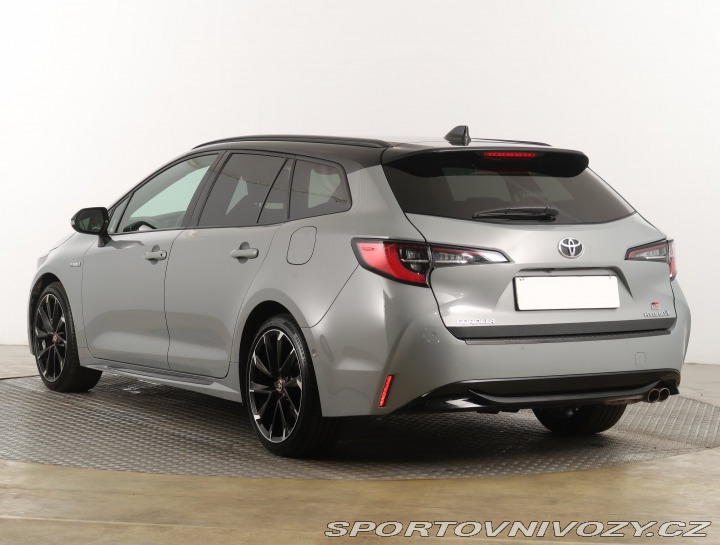 Toyota Corolla GR Sport 2.0 Hybrid 2021