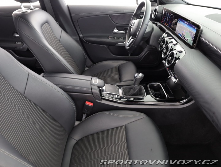 Mercedes-Benz CLA 200 2022