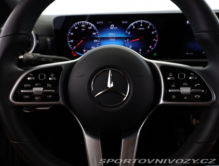 Mercedes-Benz CLA 200 2022