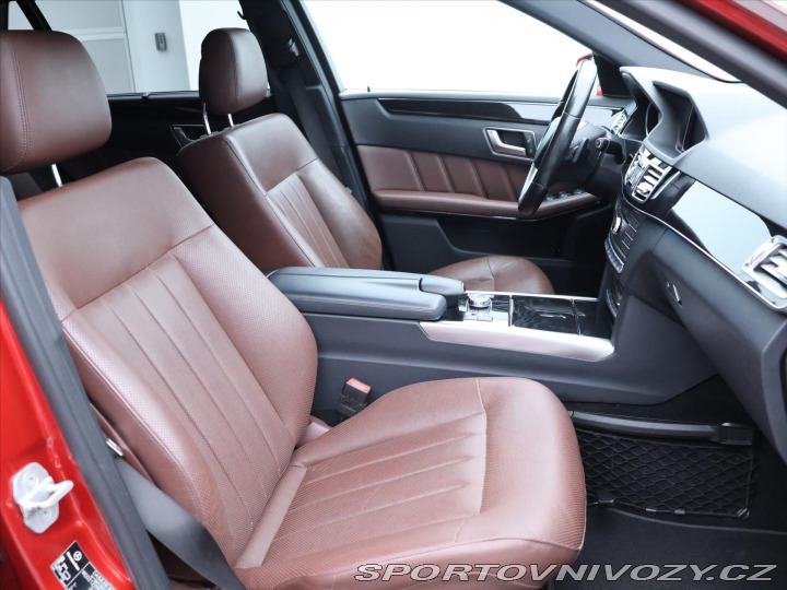 Mercedes-Benz E 3,5 E400 245kW Navi CZ DP 2016