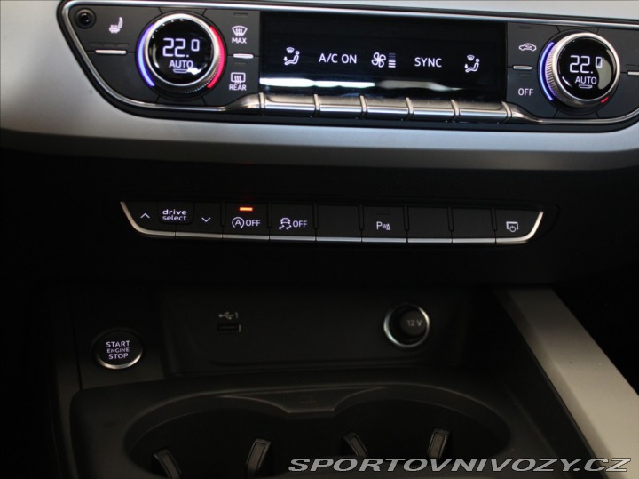 Audi A4 2,0 40TDI S-line Záruka Č 2022