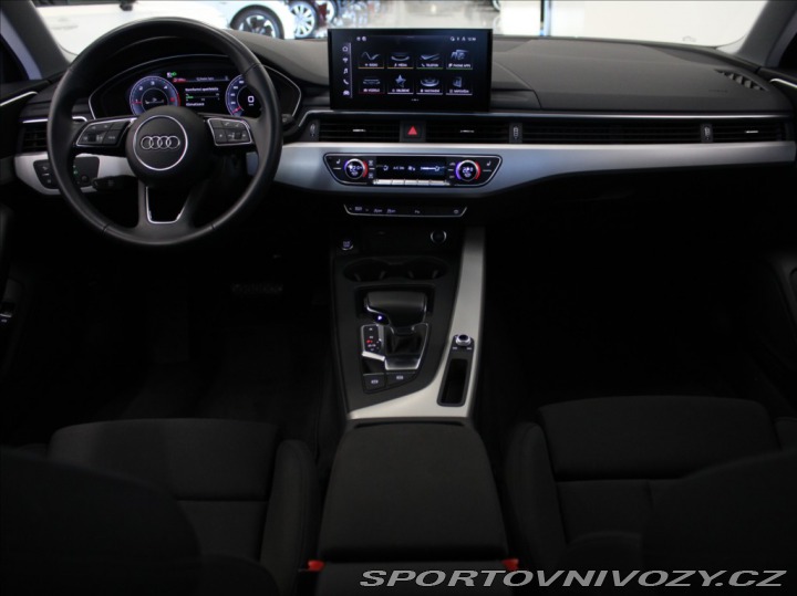 Audi A4 2,0 40TDI S-line Záruka Č 2022