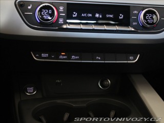 Audi A4 2,0 40TDI S-line Záruka Č 2022