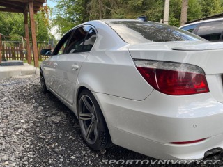 BMW 5 3,0 E60 lci 530D 173kw 2007