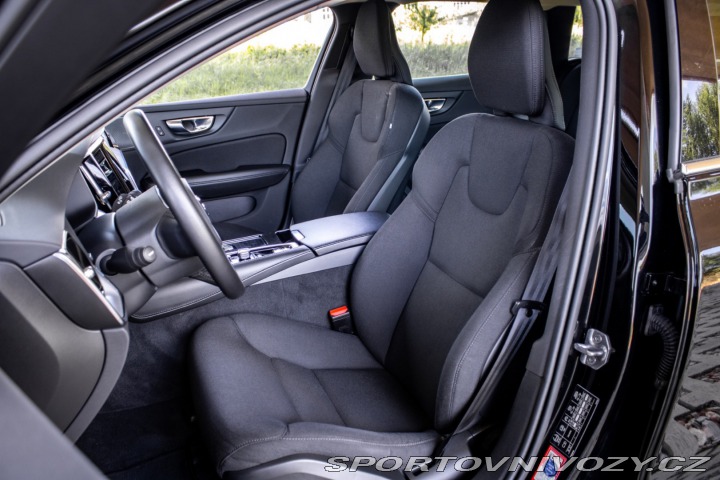 Volvo V60 T6 Recharge AWD A/T, Ful 2021