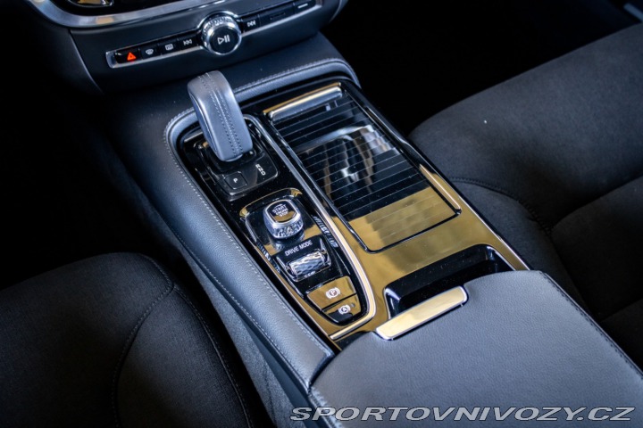 Volvo V60 T6 Recharge AWD A/T, Ful 2021
