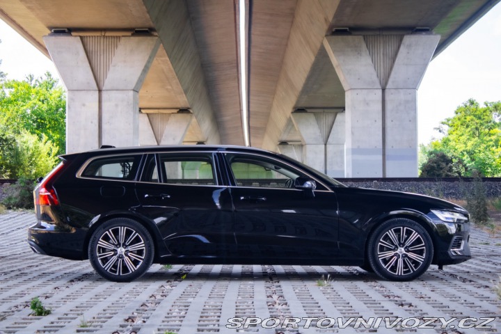 Volvo V60 T6 Recharge AWD A/T, Ful 2021