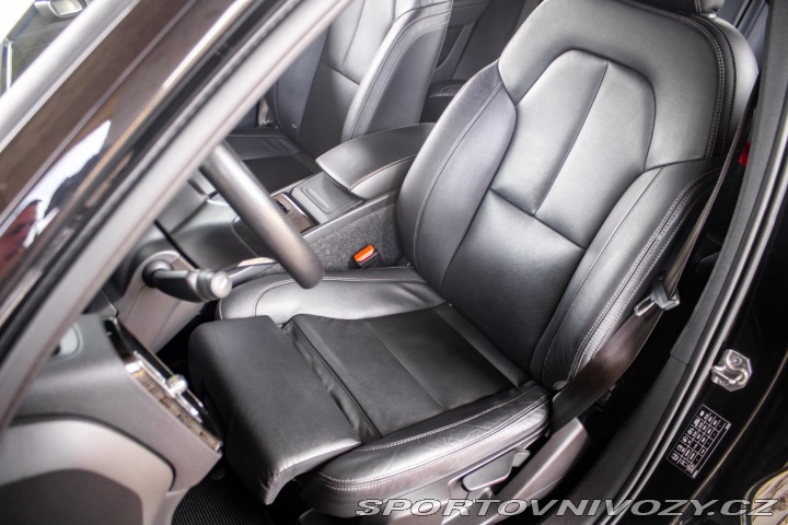 Volvo Ostatní modely XC40 P8 TwinMotor AWD 300kw 2021