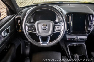Volvo Ostatní modely XC40  P8 TwinMotor AWD 300kw 2021