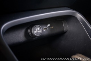 Volvo Ostatní modely XC40  P8 TwinMotor AWD 300kw 2021