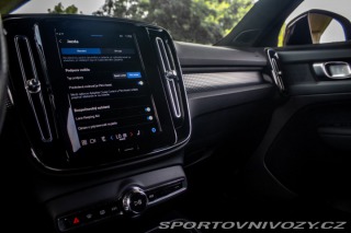 Volvo Ostatní modely XC40  P8 TwinMotor AWD 300kw 2021