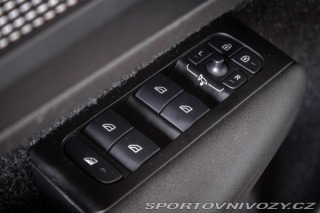 Volvo Ostatní modely XC40  P8 TwinMotor AWD 300kw 2021