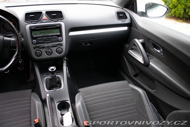 Volkswagen Scirocco 1.4 TSI 160k / NA SPLÁTK 2009