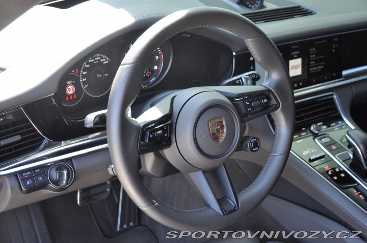 Porsche Panamera E-HYBRID 4S BOSE PANO K36 2022