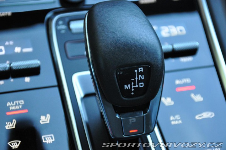 Porsche Panamera E-HYBRID 4S BOSE PANO K36 2022