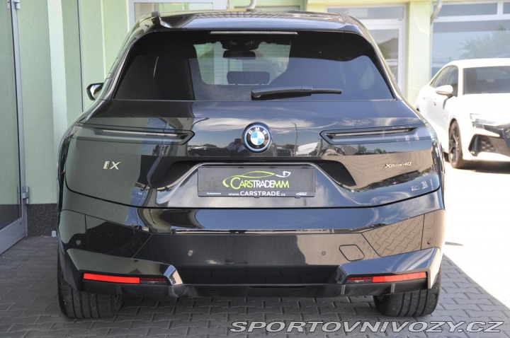 BMW iX xDrive40 HUD H/K TAŽNÉ 2021