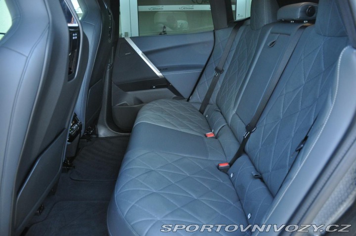 BMW iX xDrive40 HUD H/K REZERVAC 2021