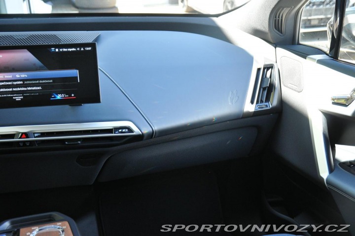 BMW iX xDrive40 HUD H/K TAŽNÉ 2021