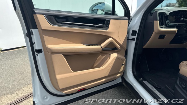 Porsche Cayenne E-Hybrid Coupé 2023