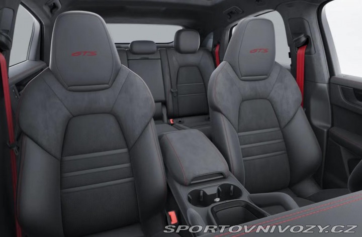 Porsche Cayenne GTS Coupé 2025