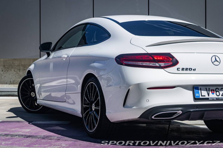 Mercedes-Benz C Kupé  220 d A/T 2021
