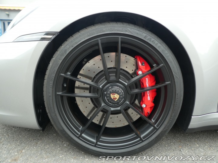 Porsche 911 CARRERA GTS 2023