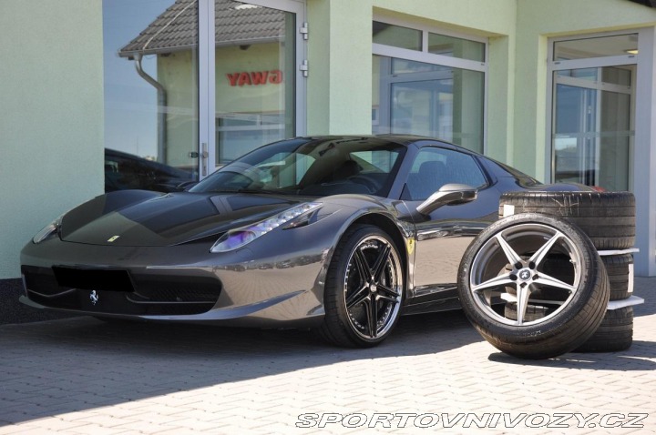 Ferrari 458 SPIDER CARBON LIFT TOP ST 2012