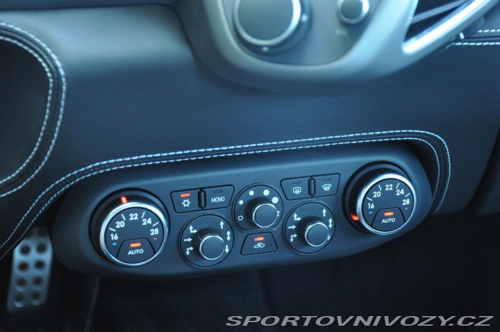 Ferrari 458 SPIDER CARBON LIFT TOP ST 2012