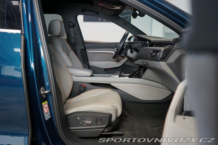 Audi Ostatní modely e-tron 55*PANO*TAŽ*MATRIX*B& 2020